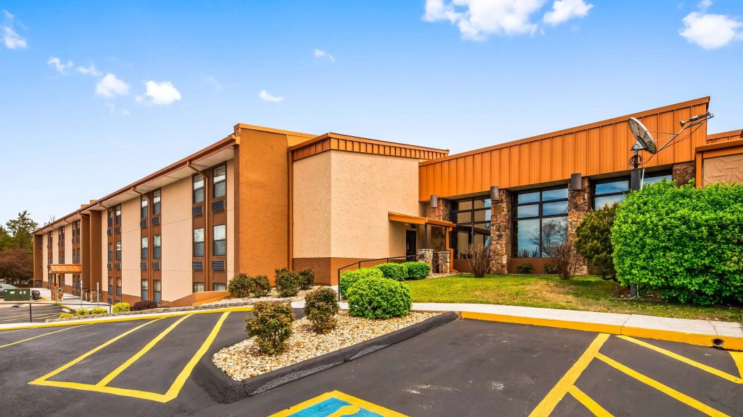 Best Western Center Pointe Inn