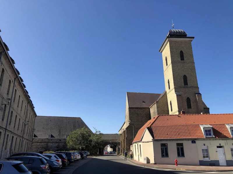 House With 2 Bedrooms in Gravelines, With Enclosed Garden - 2 km From