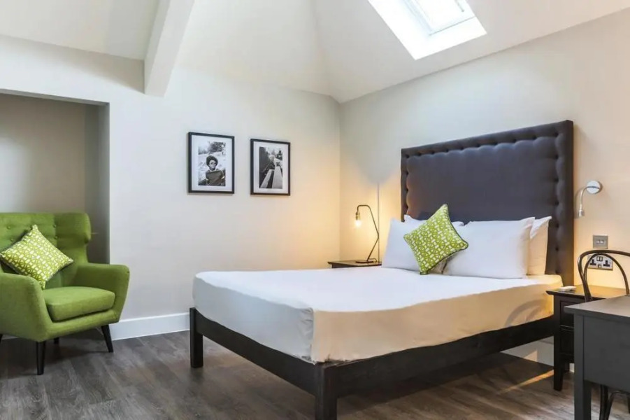 A Space in the City Park Lane Apartments