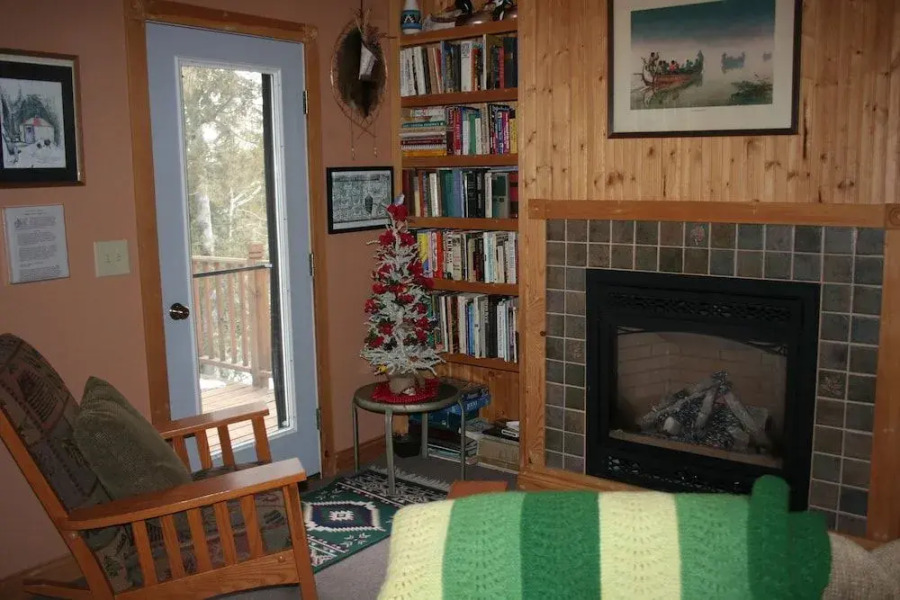 Poplar Creek Guesthouse Bed & Breakfast