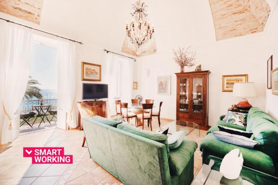 Appartamento Fronte Mare a Ospedaletti by Wonderful Italy