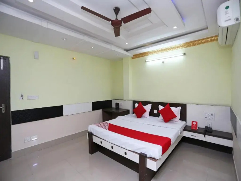 The Coral by OYO Rooms