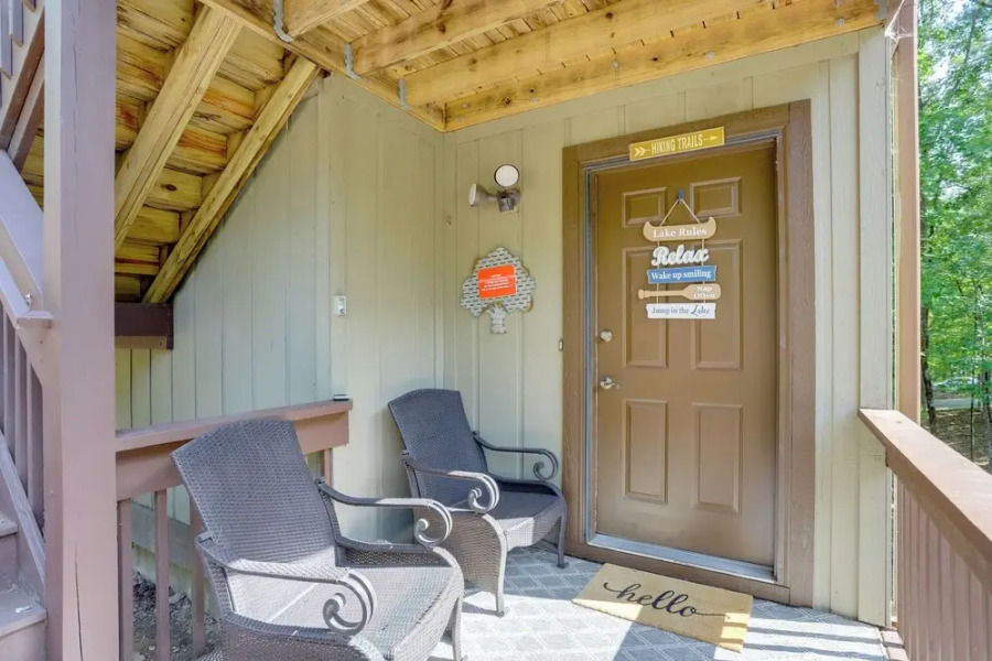 1/2 Mi to Marina: Lake Arrowhead Condo!