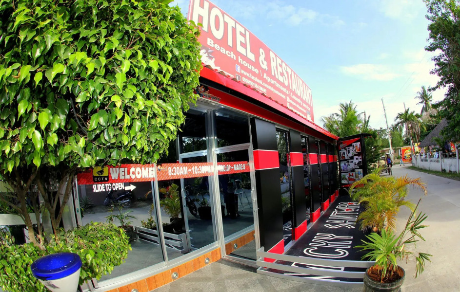 Micky Santoro Hotel & Restaurant