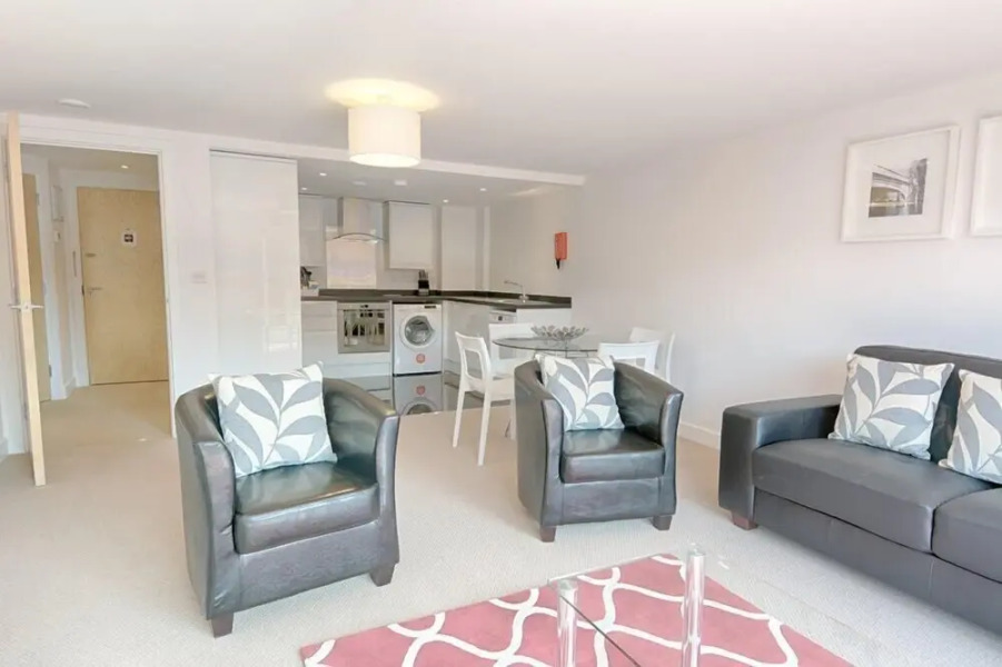 Roomspace Apartments -Bradley Court