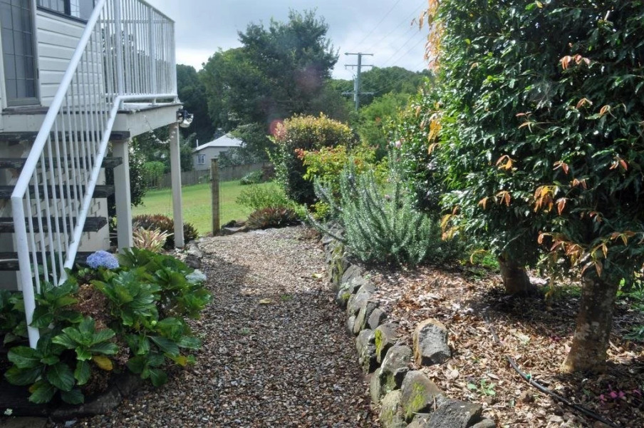 Blue Poles Bed and Breakfast