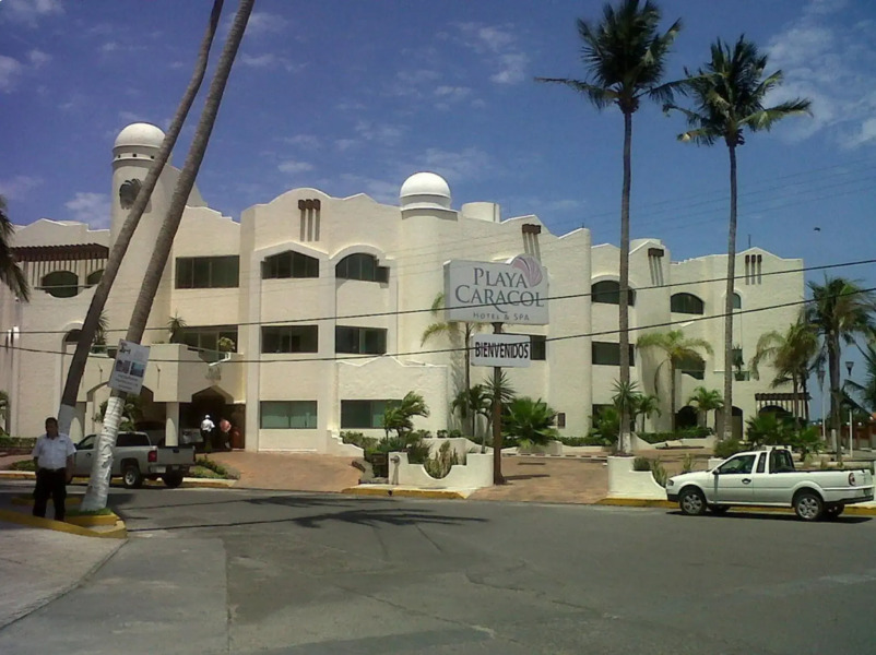 Hotel Playa Caracol