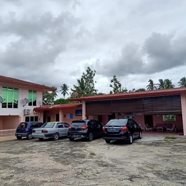 OYO Home 90349 Anique Hoemstay