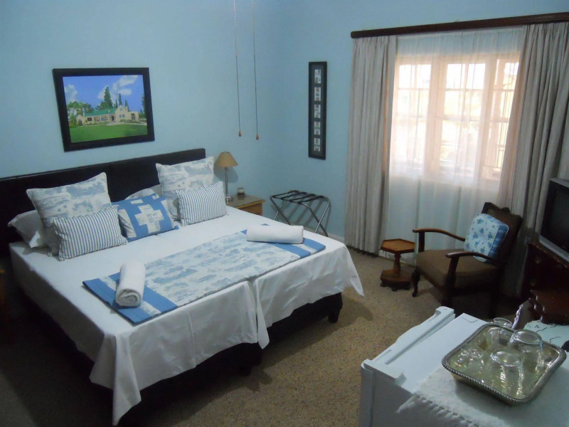 The Colonial on Arundel