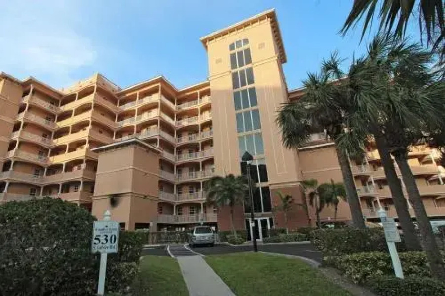 807 Harborview Grande