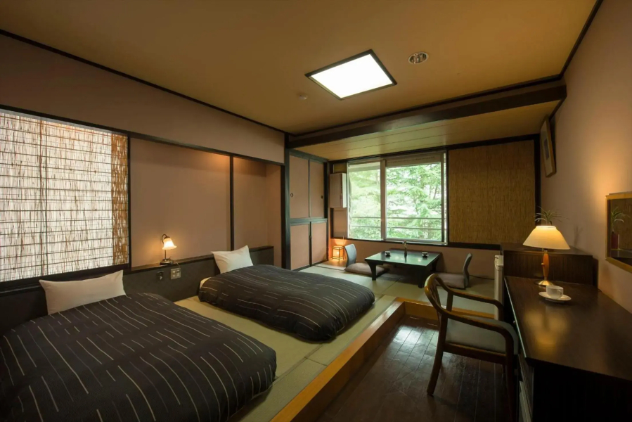 Hotel Lucent Takamiya