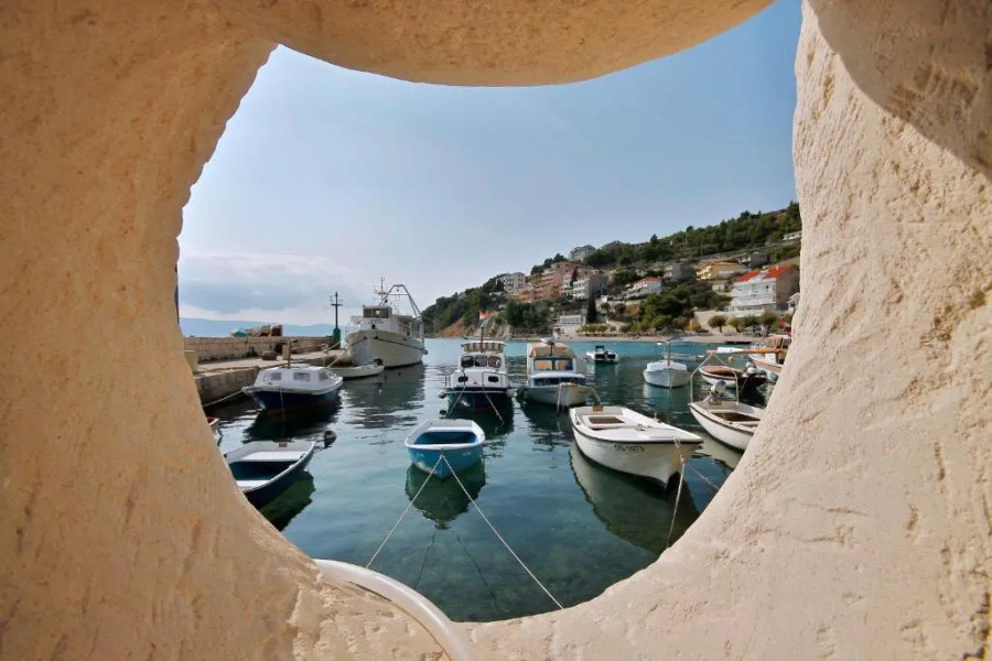 Apartment Žara 2 with Boat Place