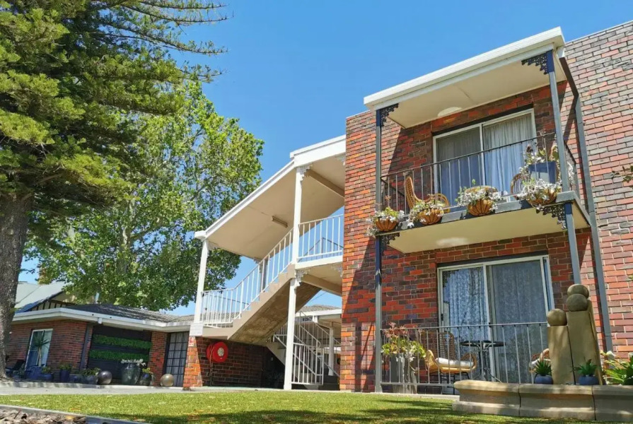 Comfort Inn Town House