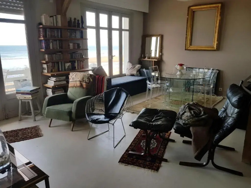 Les pieds dans l'eau