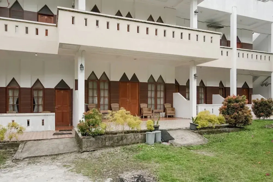 Wisma Sibayak Guest House by RedDoorz