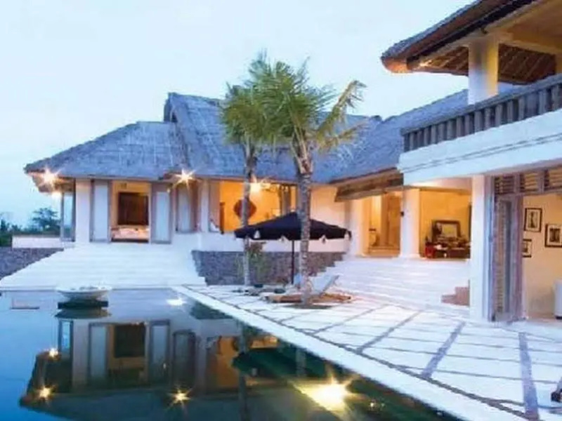 Q4 Villas