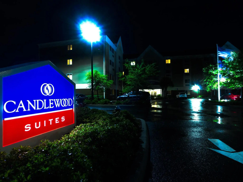 Candlewood Suites Ft Myers I-75 by IHG