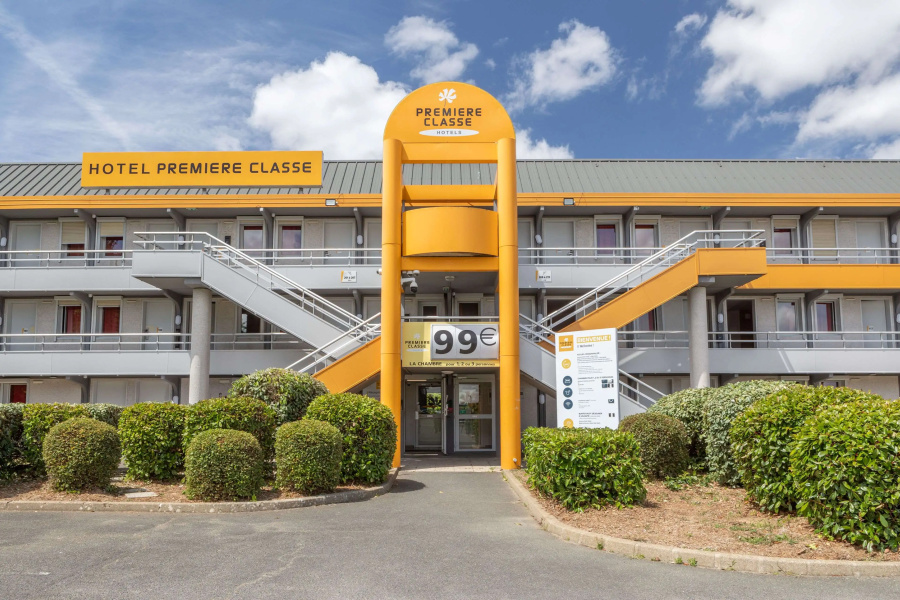 Première Classe La Ville-Du-Bois