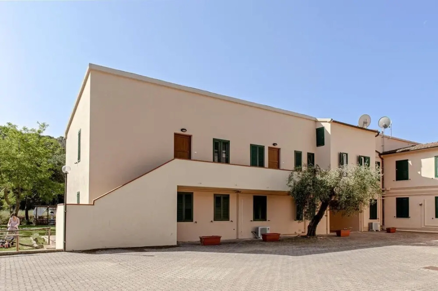 Garden Sea House in Quercianella