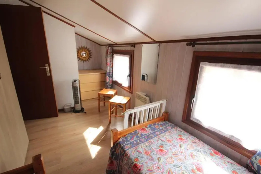 Domaine de vacances à 600m de la plage animations piscines en supplément villa climatisée 3 chambres 6 couchages WIFI - LRTAMB5