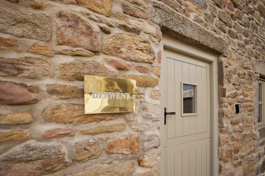 Host Stay Derwent