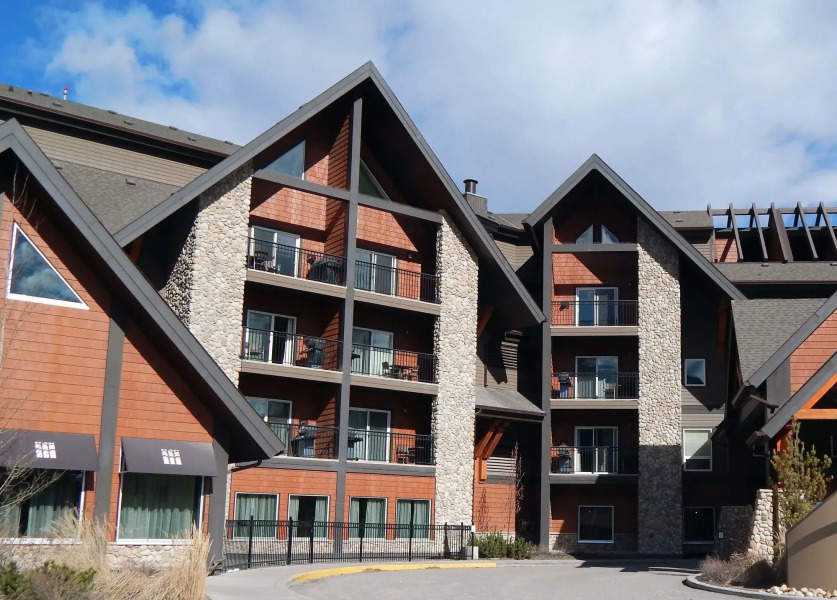 The Summit at Grande Rockies