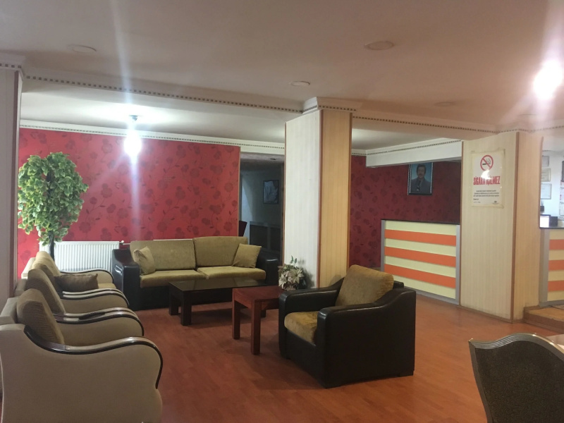 Saray Otel