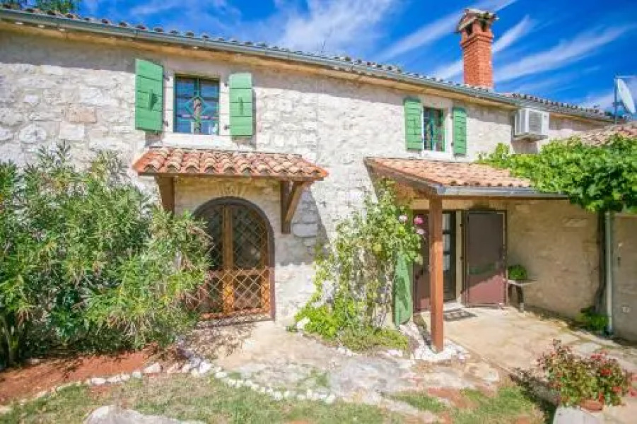 Unique Villa Bošket with Pool and Jacuzzi surrounded by Nature