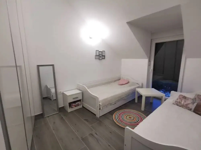 Luxurious 2-bed Appartment in Mandre With Pool