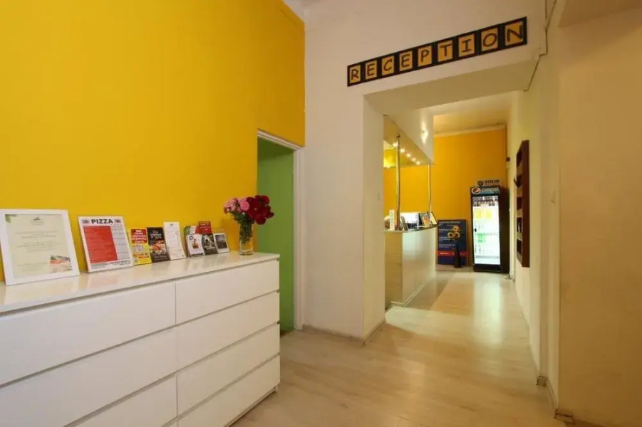 Hostel Yellow