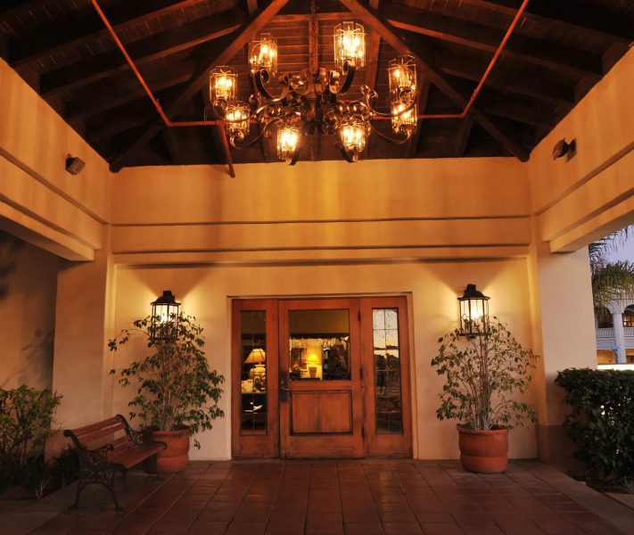 Clocktower Inn Ventura