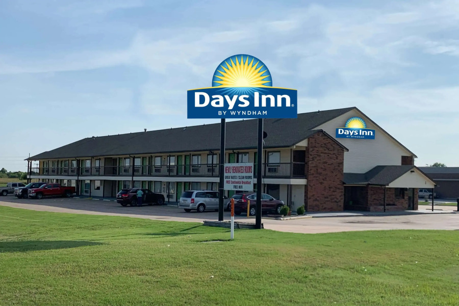 Days Inn by Wyndham Pratt