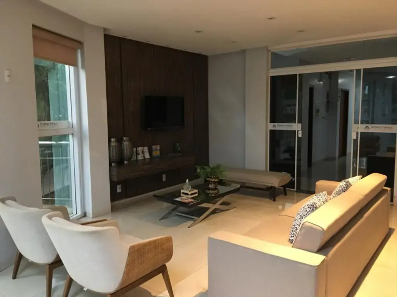 Premier Pallace Hotel