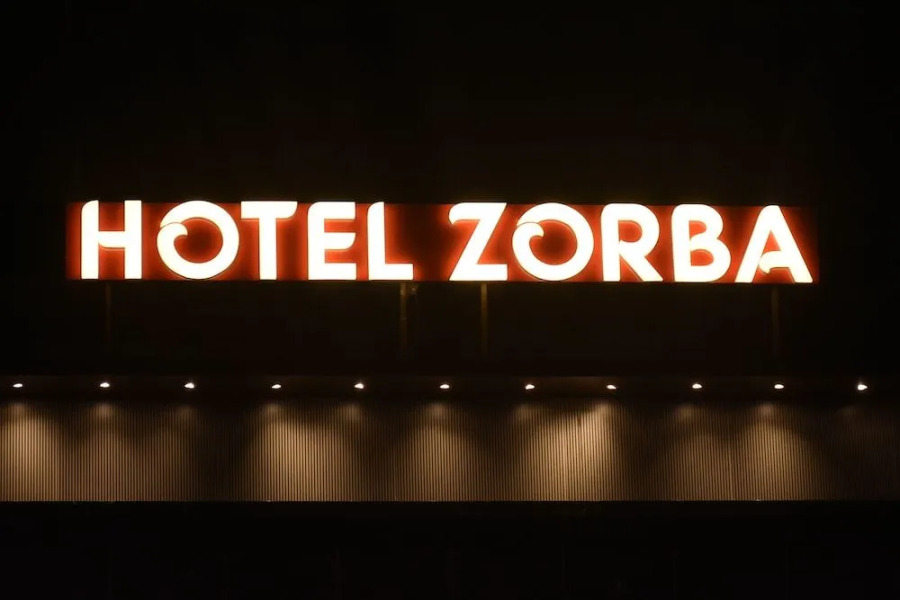 Hotel Zorba