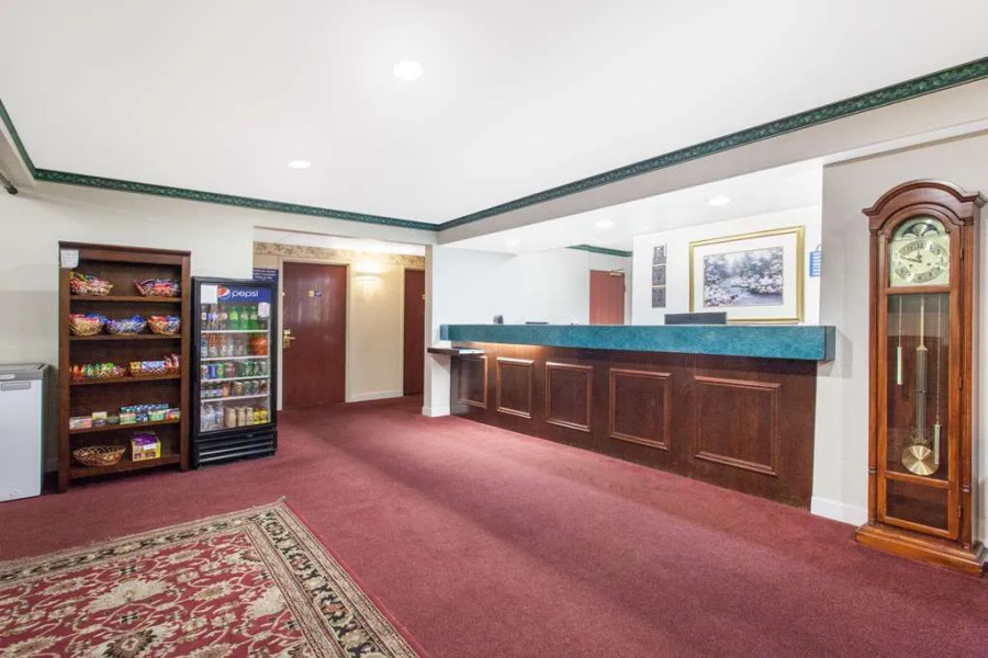 Days Inn Toledo Airport