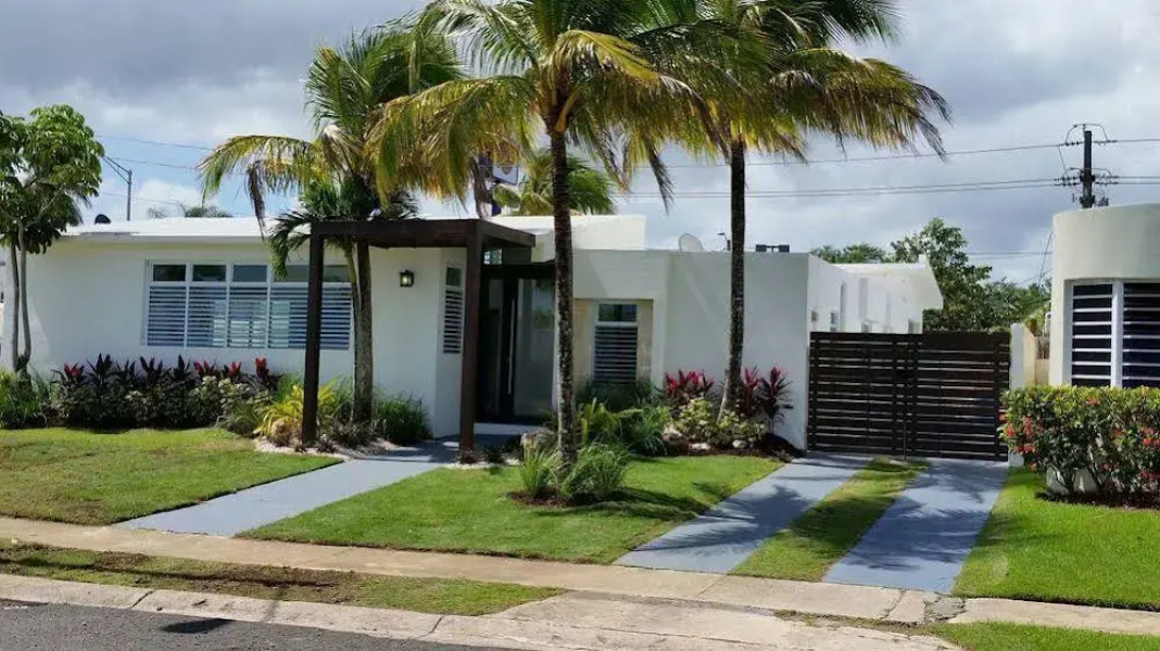 Dorado Centrally Located Guest House