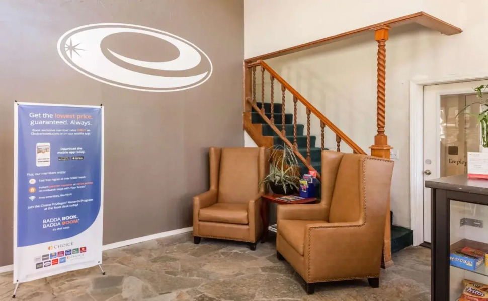 Econo Lodge Inn & Suites Heavenly Village Area