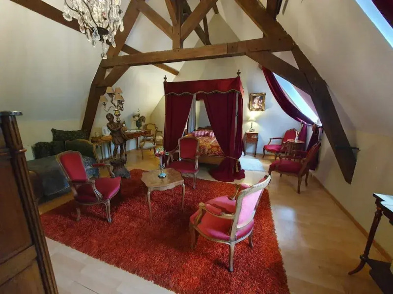 Le Domaine Du Château Blanc à 10 minutes de Pairi Daiza