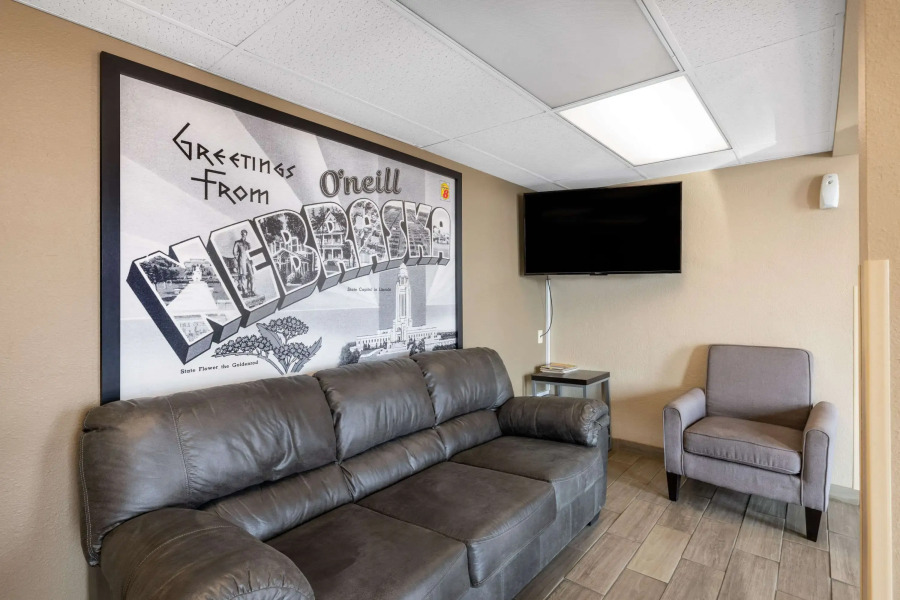 Super 8 by Wyndham O Neill NE