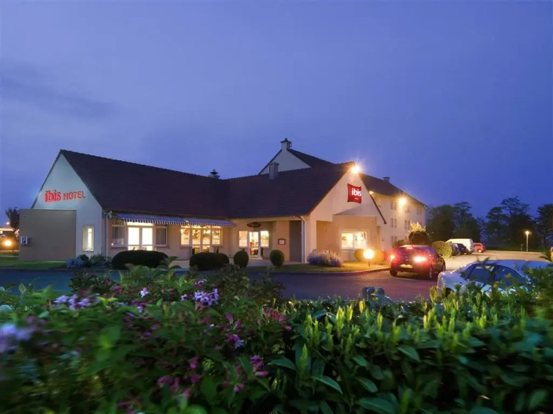 ibis Falaise Coeur de Normandie