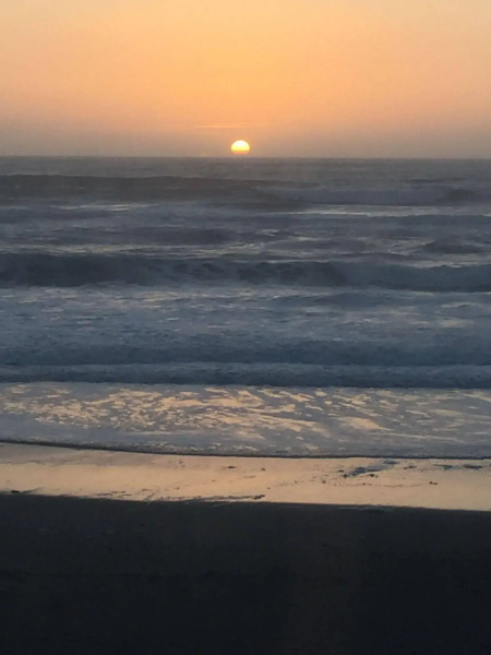 The Sandcastle Beachfront Hotel