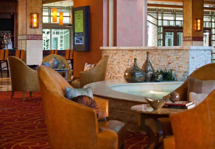 Renaissance® Phoenix Glendale Hotel & Conference Center