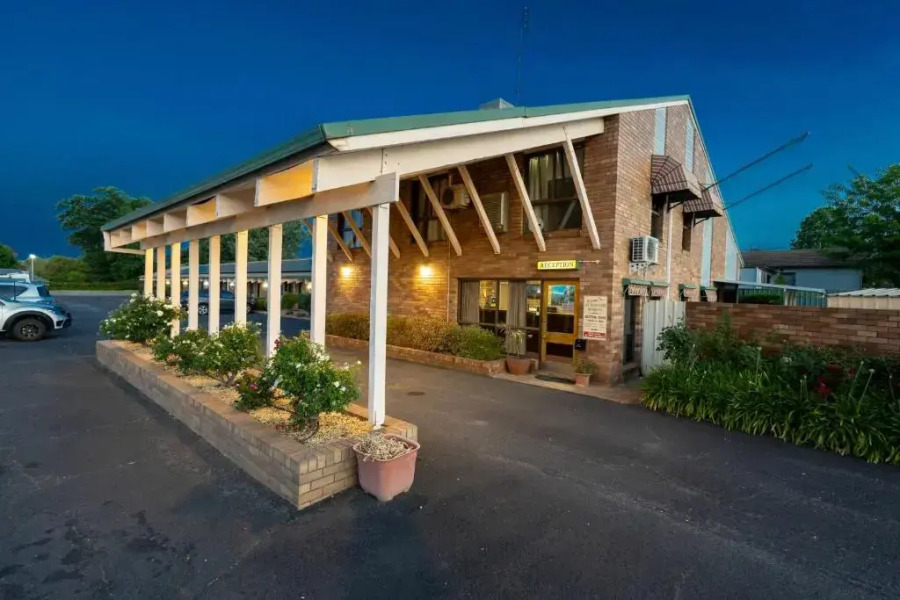 All Travellers Motor inn