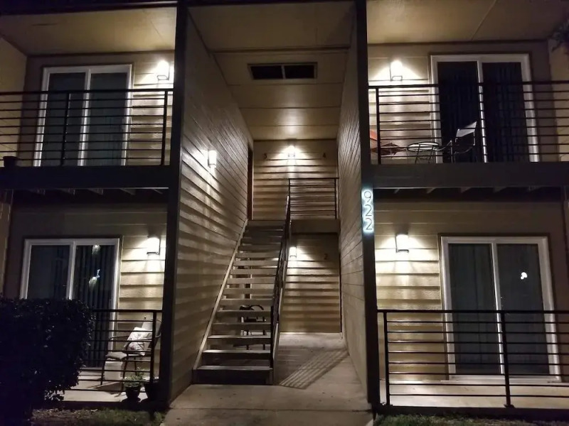 Evie's Campus-close 2 bedroom luxury