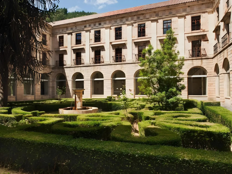 Parador De Corias