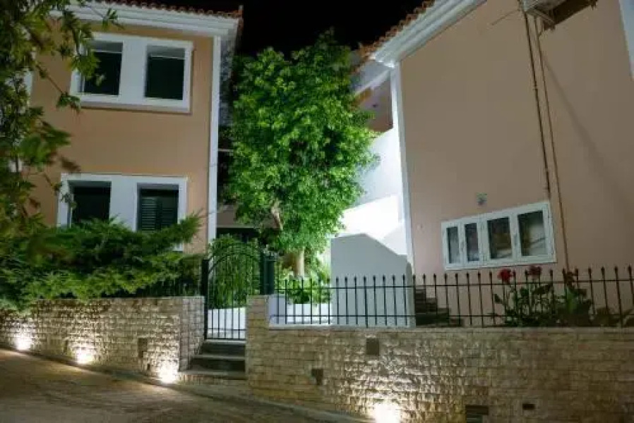 Drimouras Apartments