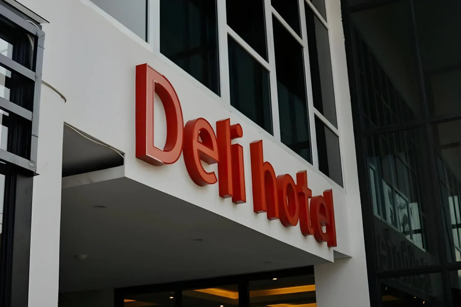 Deli Hotel