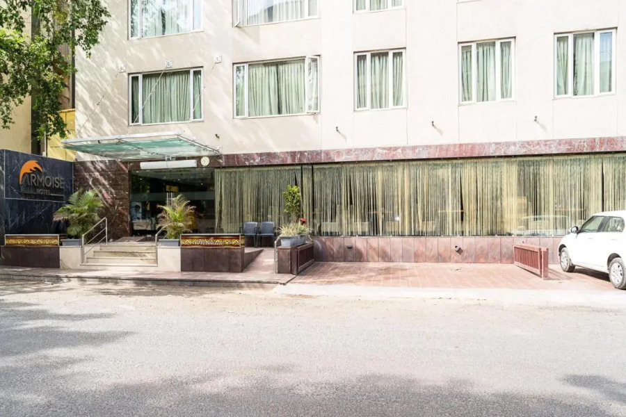 Super Inn Armoise Hotel