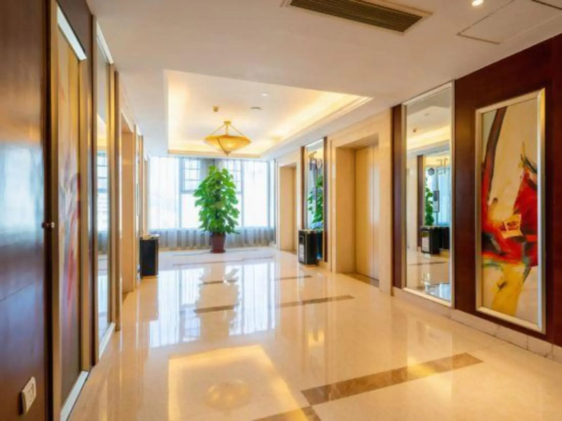 Plum Garden International Hotel