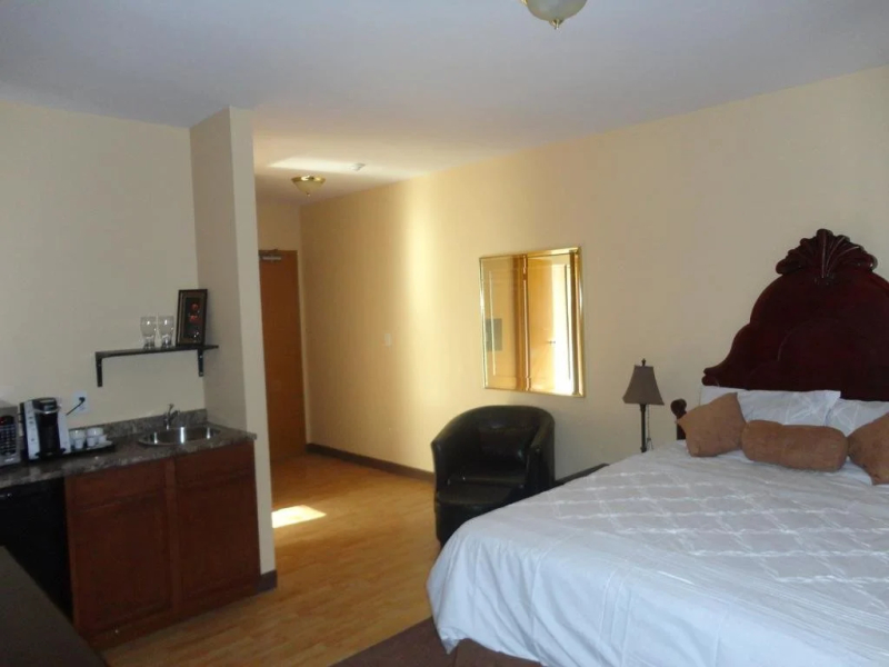 Alliston Inn